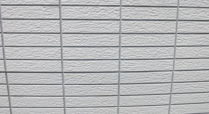 タイル調のサイディングにデザイン塗装で思い通りの仕上がりに 所沢市 川越市 狭山市の外壁塗装 虹彩建装ト